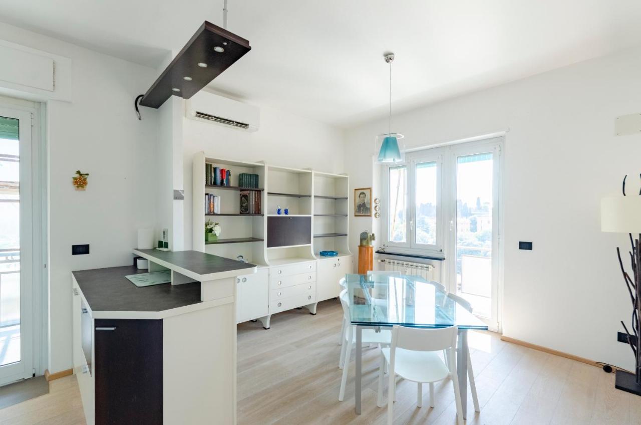 Апартаменты Joivy Great Flat With Sea View Генуя Экстерьер фото