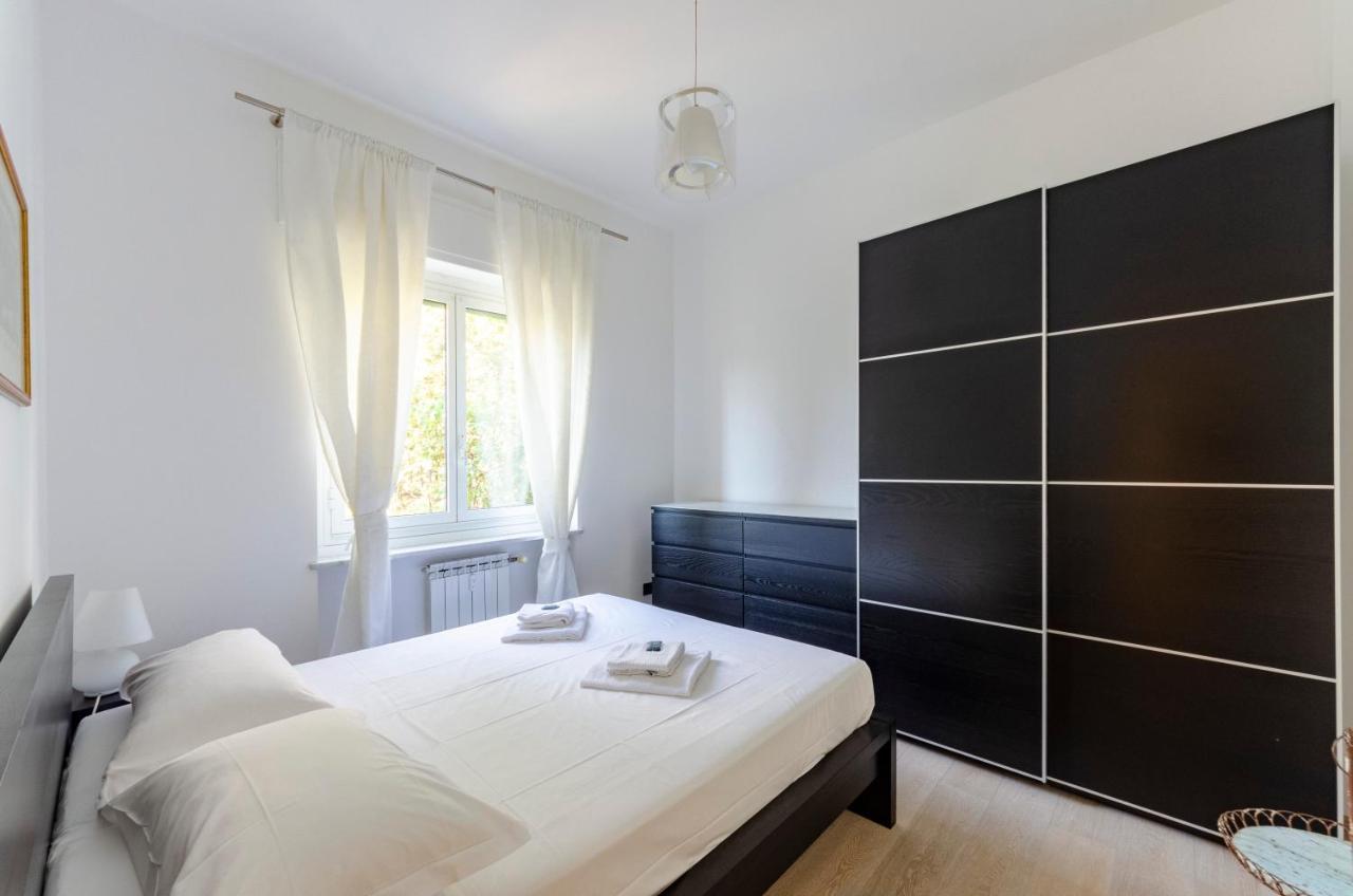 Апартаменты Joivy Great Flat With Sea View Генуя Экстерьер фото