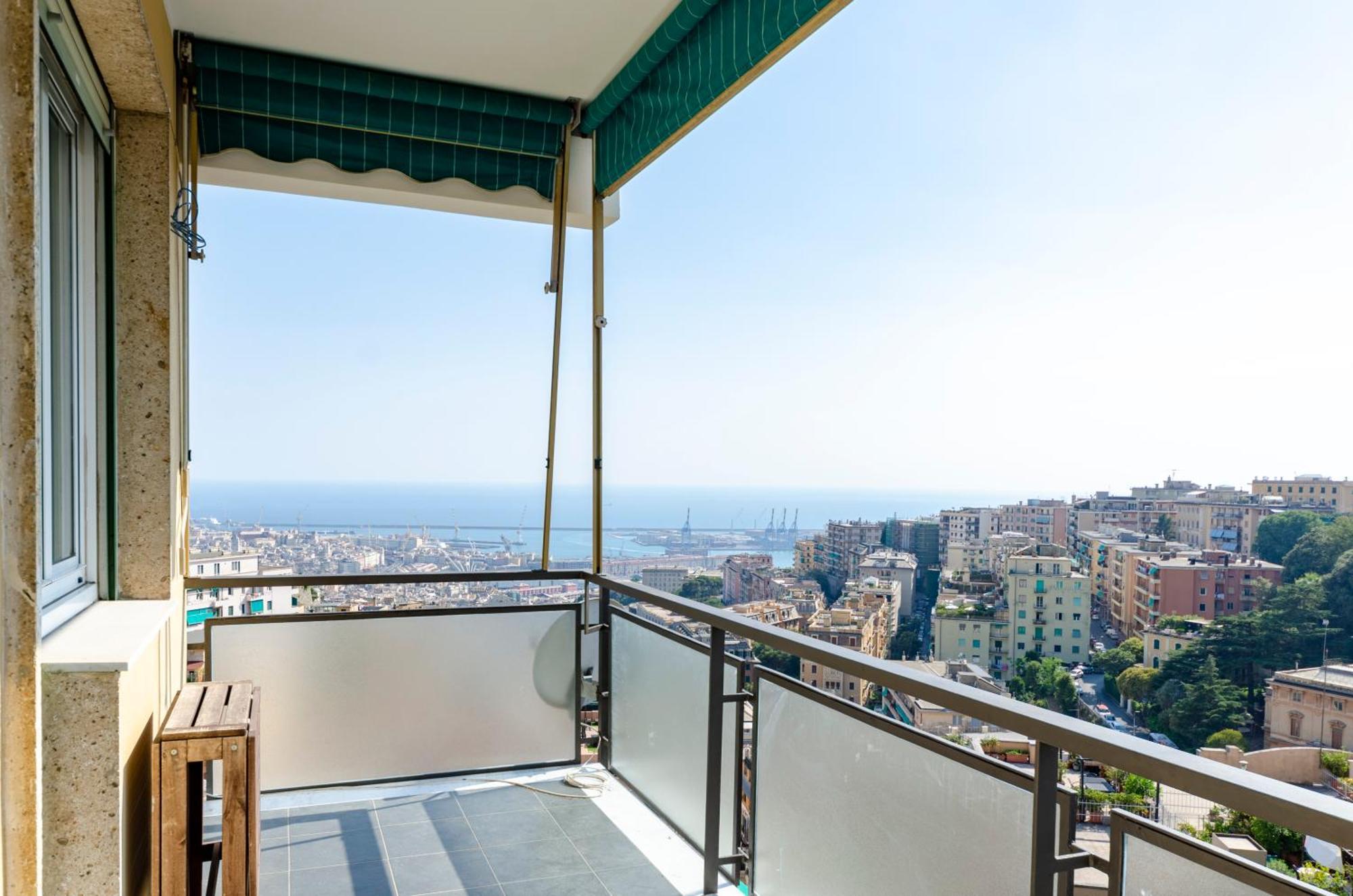 Апартаменты Joivy Great Flat With Sea View Генуя Экстерьер фото